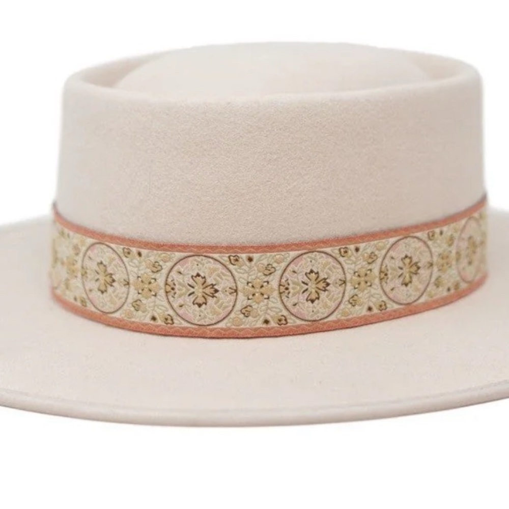 Olive & Pique Hat with Intricate Design